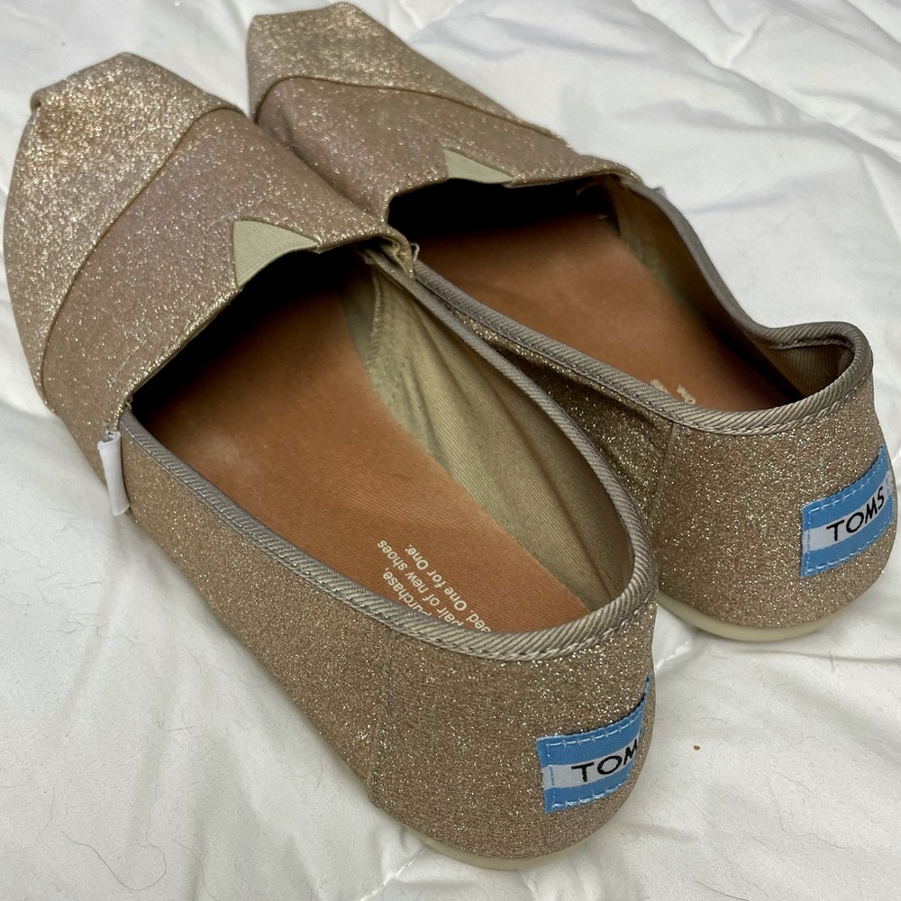 TOMS Rose Gold Shimmer Alpargatas